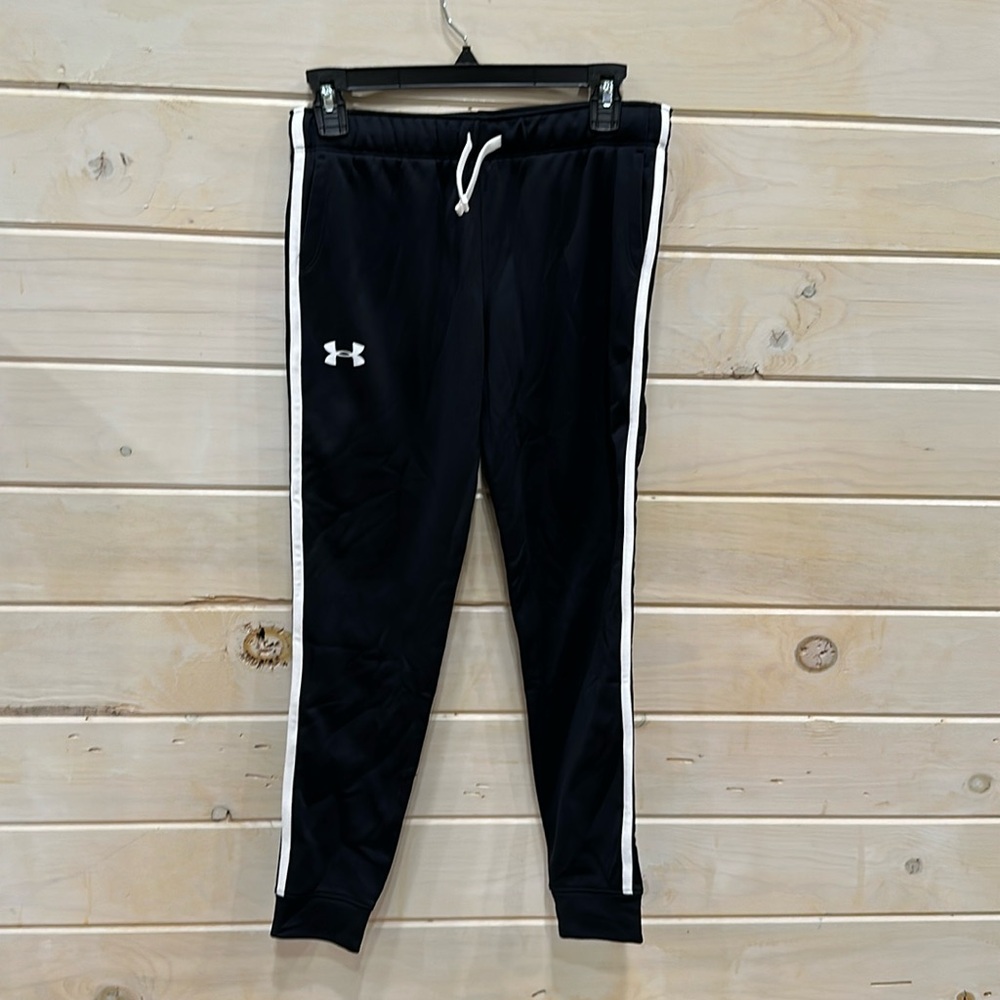 NWT! Under Armour Girls size Youth Large